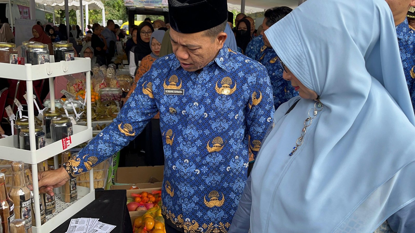Bupati Bandung Dadang Supriatna Bupati Bandung Dadang Supriatna