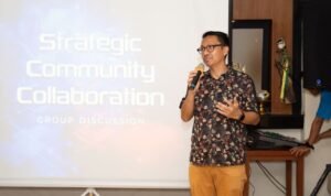 Kegiatan forum Strategic Community Collaboration Telkom Solution.