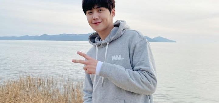 potret Kim Seon Ho (tangkapan layar Instagram @seonho__kim)