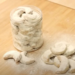 Kue Putri Salju