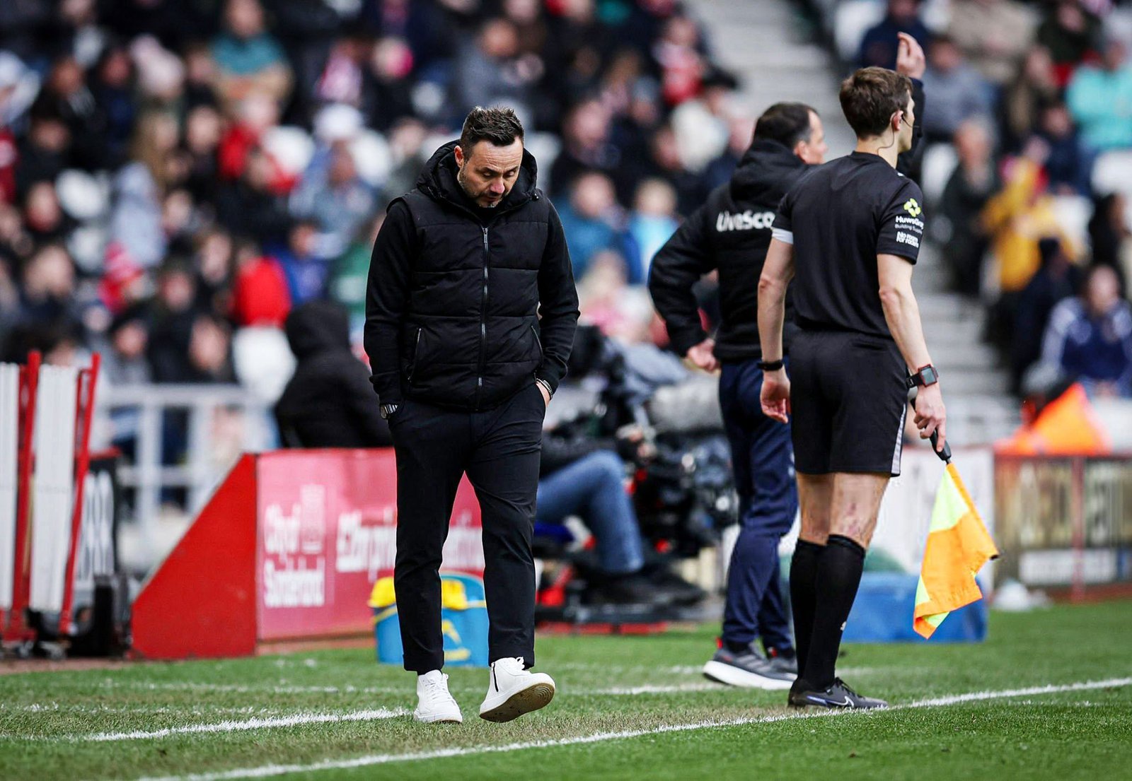 Krisis Tottenham Makin Parah, De Zerbi Minta Tim Tetap Positif Krisis Tottenham Makin Parah, De Zerbi Minta Tim Tetap Positif