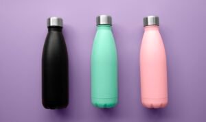 Jangan Cuma Dibilas, Ini Risiko Kesehatan dari Botol Air yang Jarang Dicuci