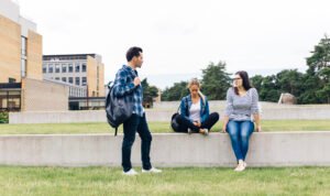 6 Jurusan Kuliah yang Cocok untuk Kamu yang Suka Traveling 6 Jurusan Kuliah yang Cocok untuk Kamu yang Suka Traveling
