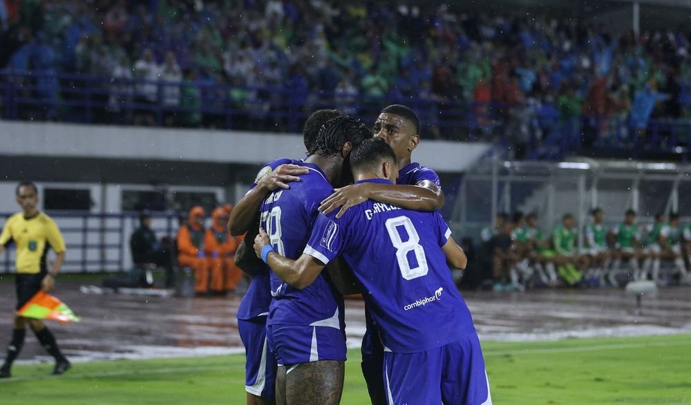 large_selebrasi_bali_sut_b8974b45bd Persib vs Bali United