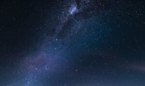Tanpa Teleskop! Begini Cara Mudah Menyaksikan Hujan Meteor Lyrid Tanpa Teleskop! Begini Cara Mudah Menyaksikan Hujan Meteor Lyrid