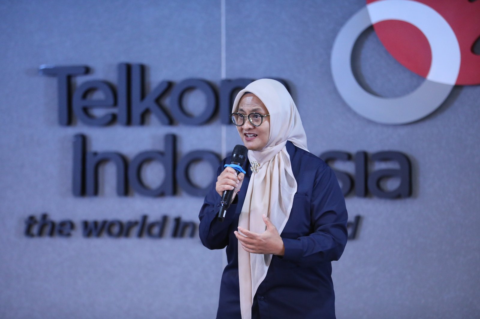 Direktur Utama Telkom Dian SIswarini Direktur Utama Telkom Dian Siswarini