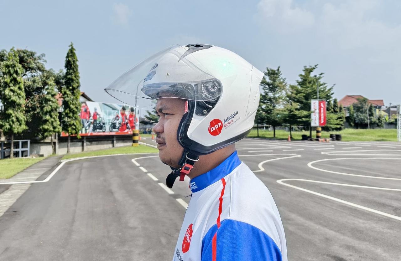 Pemilihan Helm Pemilihan Helm
