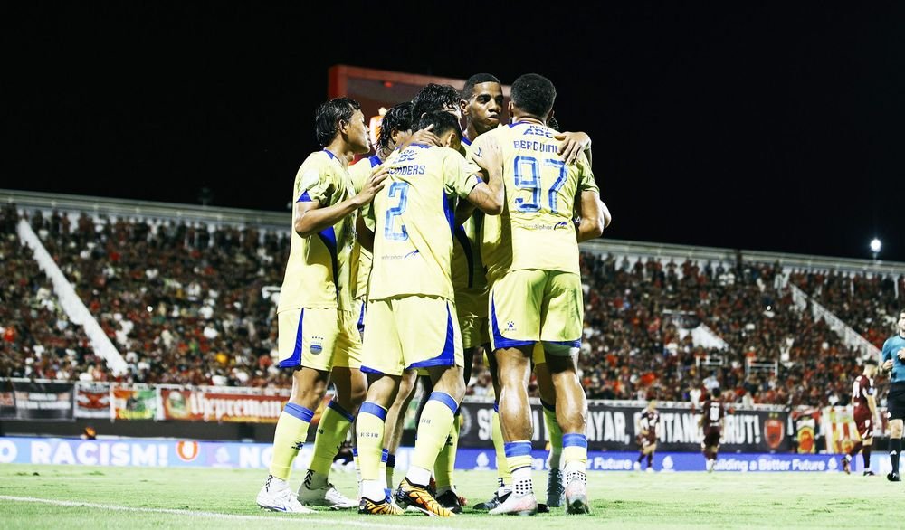 large_barros_adam_psm_nando_4a5821720c Persib Bandung.