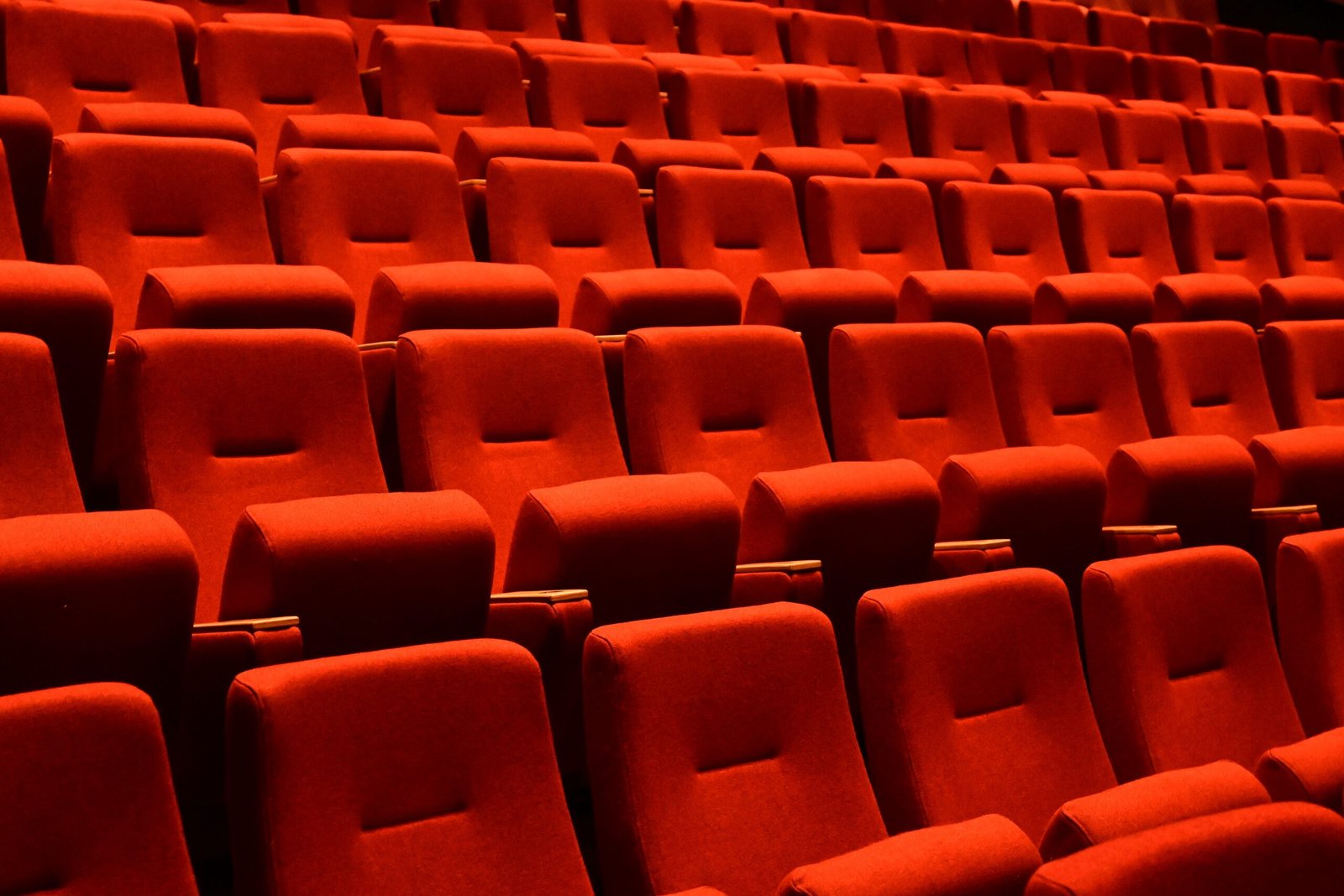 wernerredlich-theater-8569119 Ilustrasi bioskop.