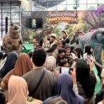 Tenth Avenue Mall Bandung menghadirkan event bertajuk “Jungle Boom: Dino X Gorilla”