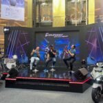 Para pengunjung yang antusias melihat langsung New Honda Vario Evo 160 di Regional Public Exhibition New