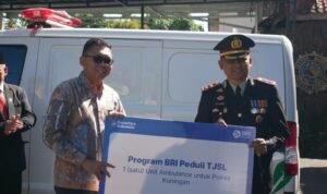 Penyerahan Ambulan